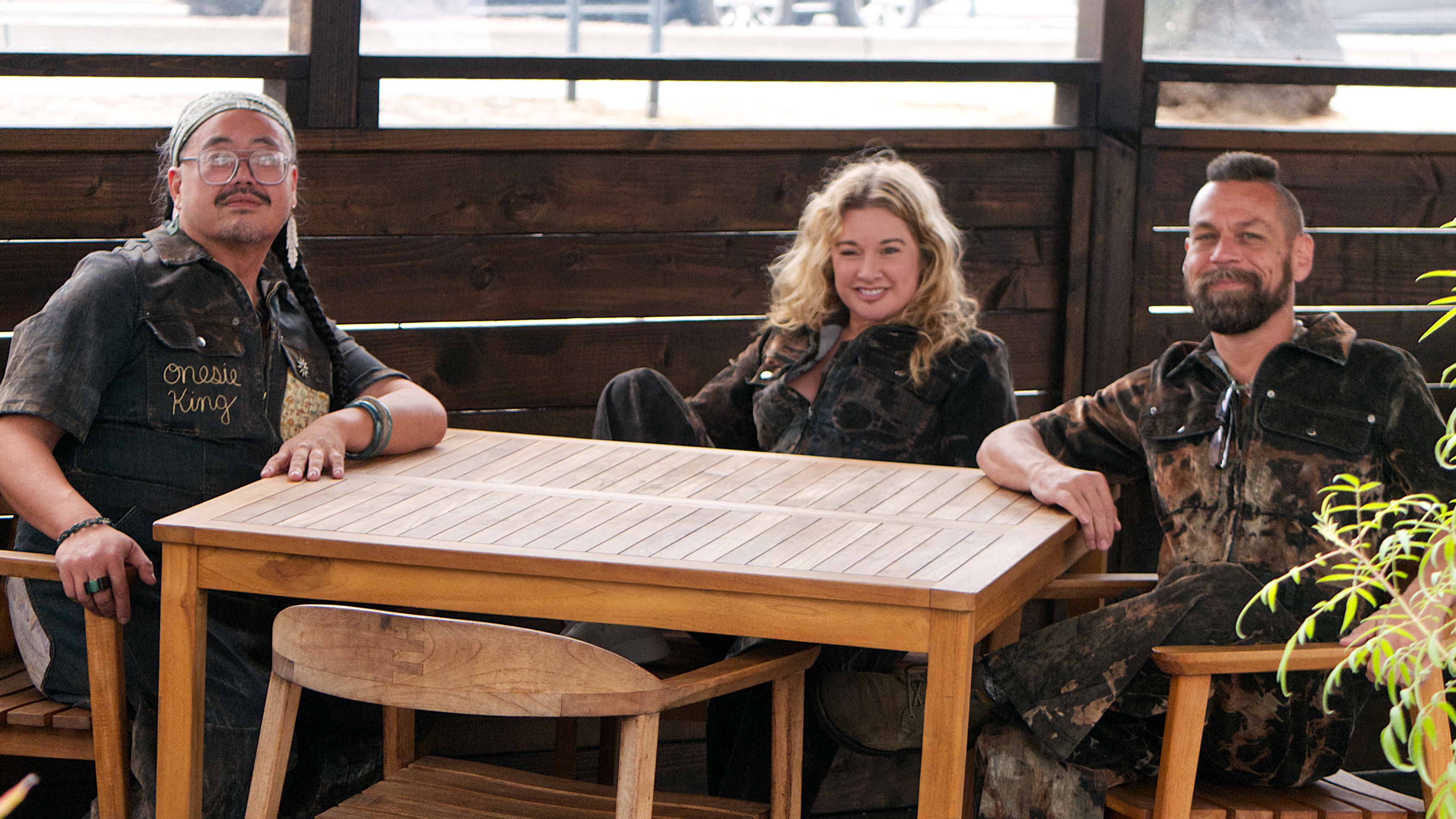 ONESIE KING MUSHROOM ACID WASHED ONESIE