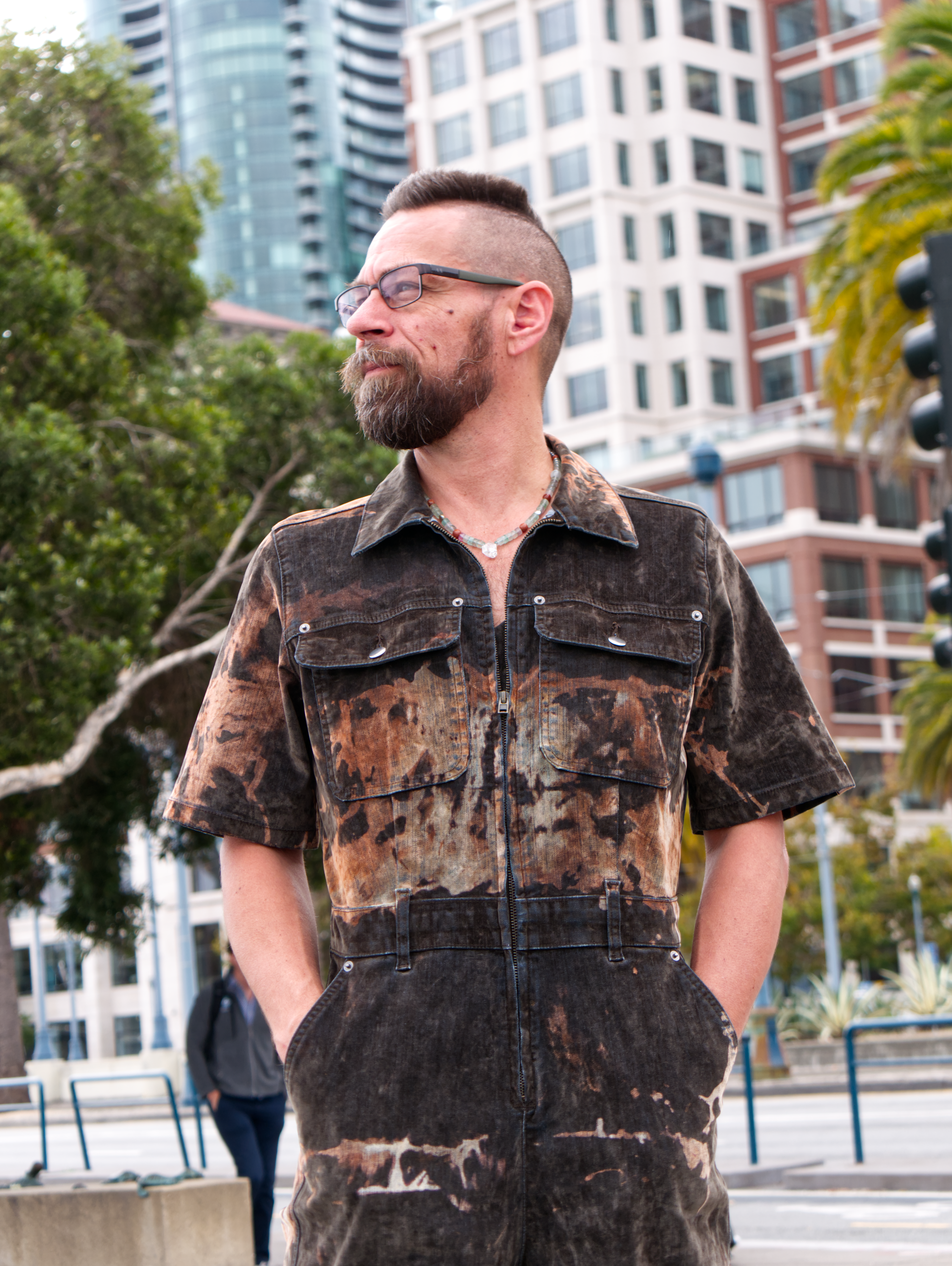 ONESIE KING MUSHROOM ACID WASHED ONESIE